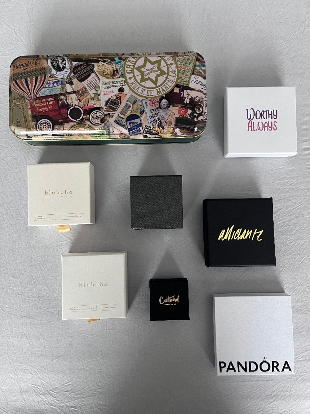 Empty Jewerly Boxes